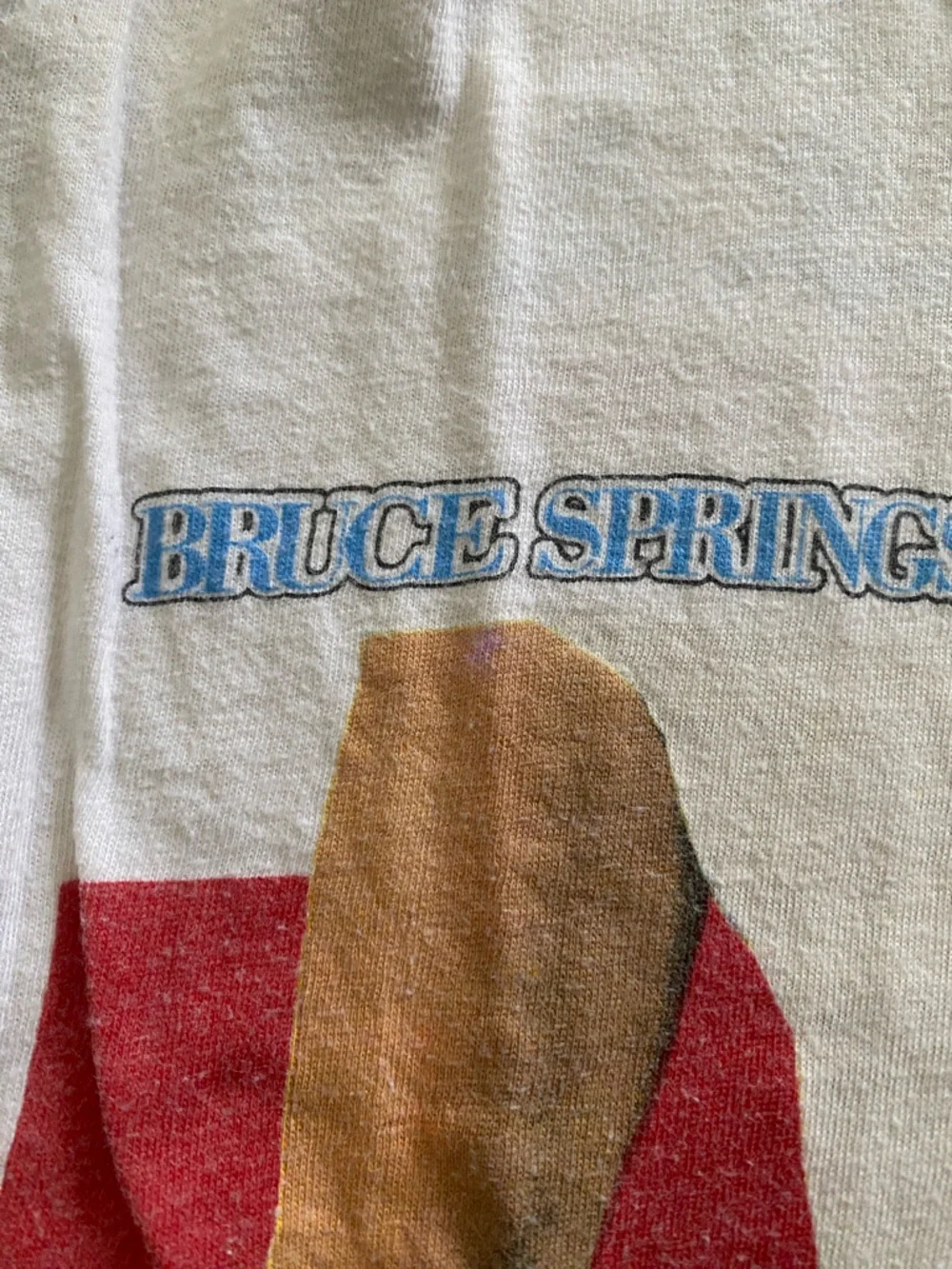 VINTAGE BRUCE SPRINGSTEEN CONCERT WHITE TEE SIZE MEDIUM, PRELOVED 1984-1985 - Picture 15 of 16